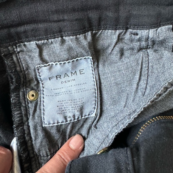 Womens Frame Le Skinny de Jeanne Crop Film
Noir Black Denim Jeans 28 - Picture 6 of 10